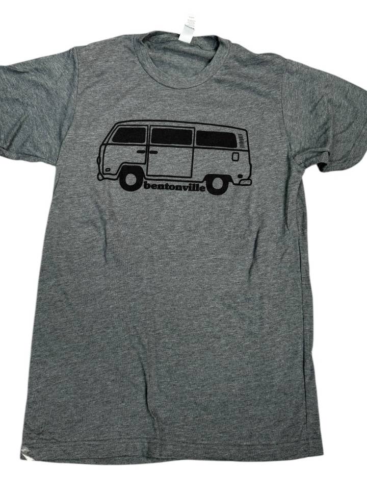 personnalisez le nom de votre ville ou état sur le t-shirt avec nom pour la vente par Happy State Co