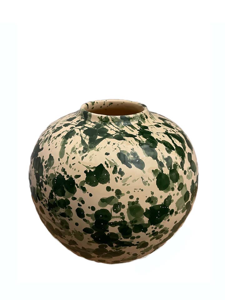 The Flower Vase for wholesale by IVO ANGEL