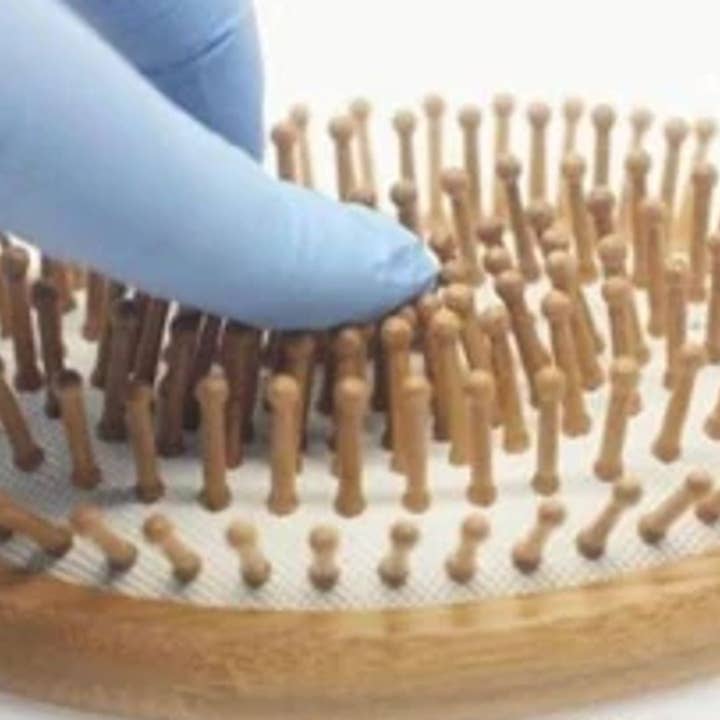VIAI Beauty - Wholesale Hair brush/comb - Wooden Detangling Hair Brush8