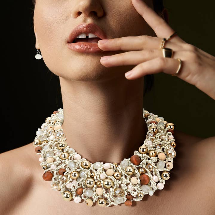 Metal Ball Faceted Beads Ball Wire Beaded Collar Necklace
and other Purchase Wholesale collar bolas seda. Free Returns & Net 60 Terms on Faire trending on Faire.