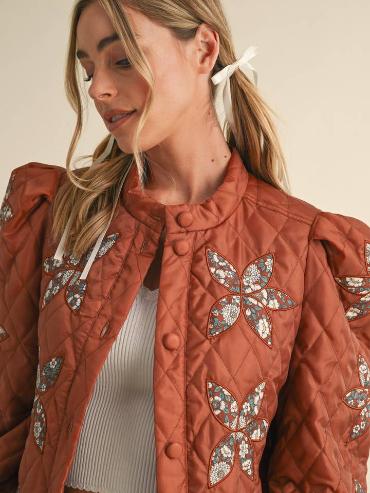 &MERCI - Wholesale Jacket - Women's - QUILTED JACKET WITH FLORAL PATCHWORK MJK330032