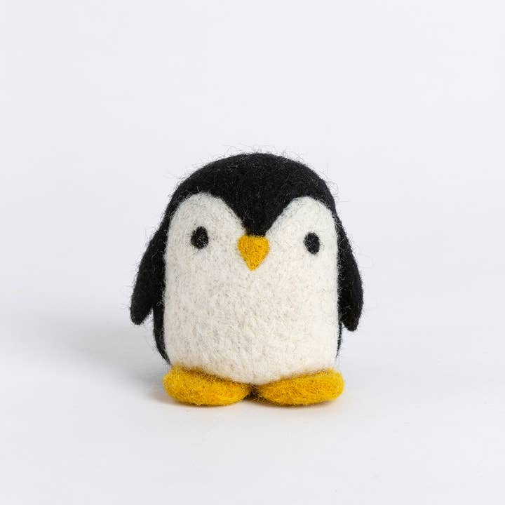 Wool Couture Company - Wholesale Knutselnaai-set - Mijn Pocket Penguin Easy Needle Felting Kit3