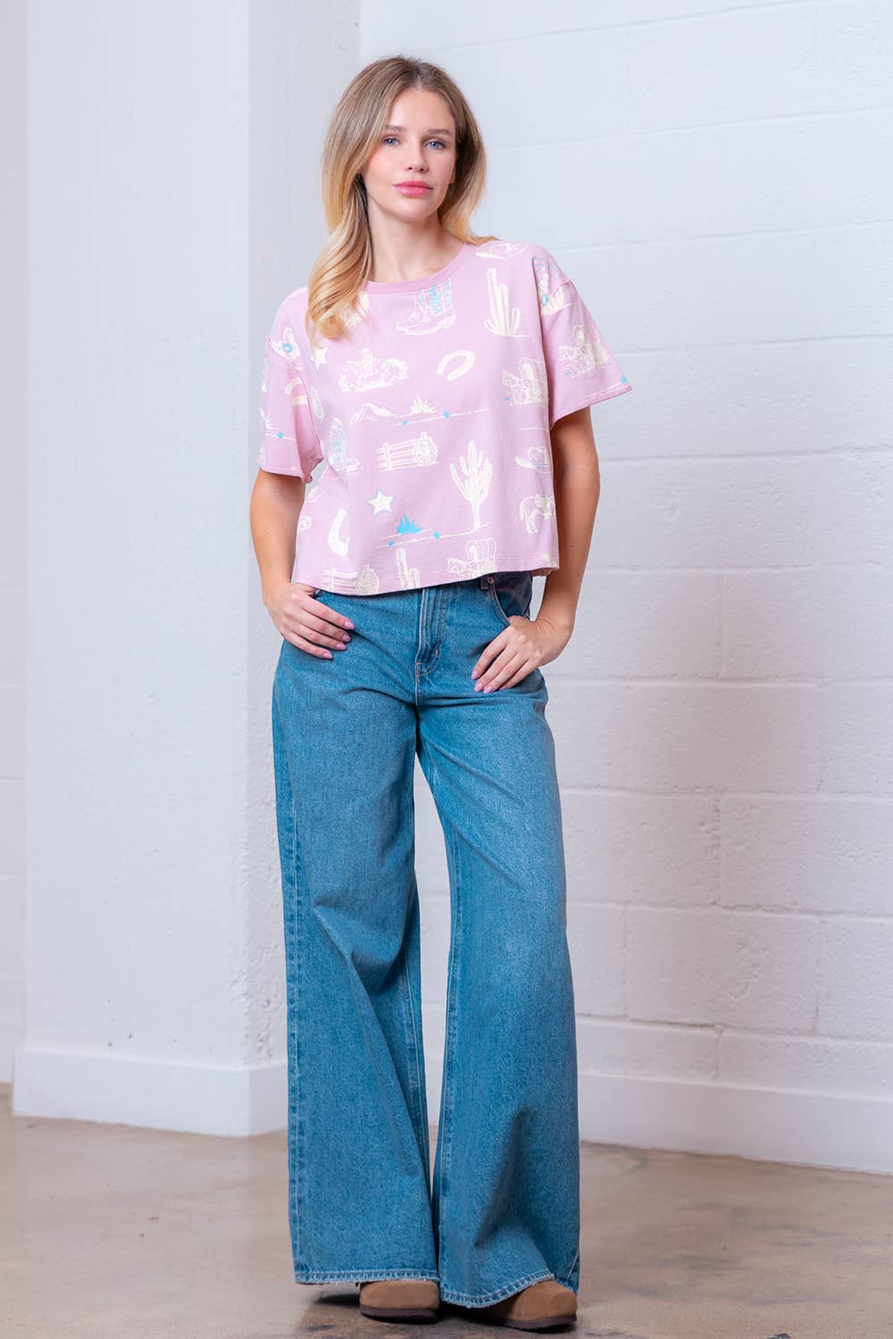 Taelynn - Wholesale T-Shirt - Women's - HT28781T-WESTERN PRINTED SHORT SLV ROUND NECK T-SHIRT11