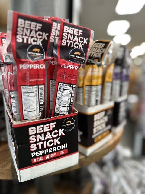 Stripling's General Store - Wholesale Jerky - 1.6oz Pepperoni Beef Snack Sticks1