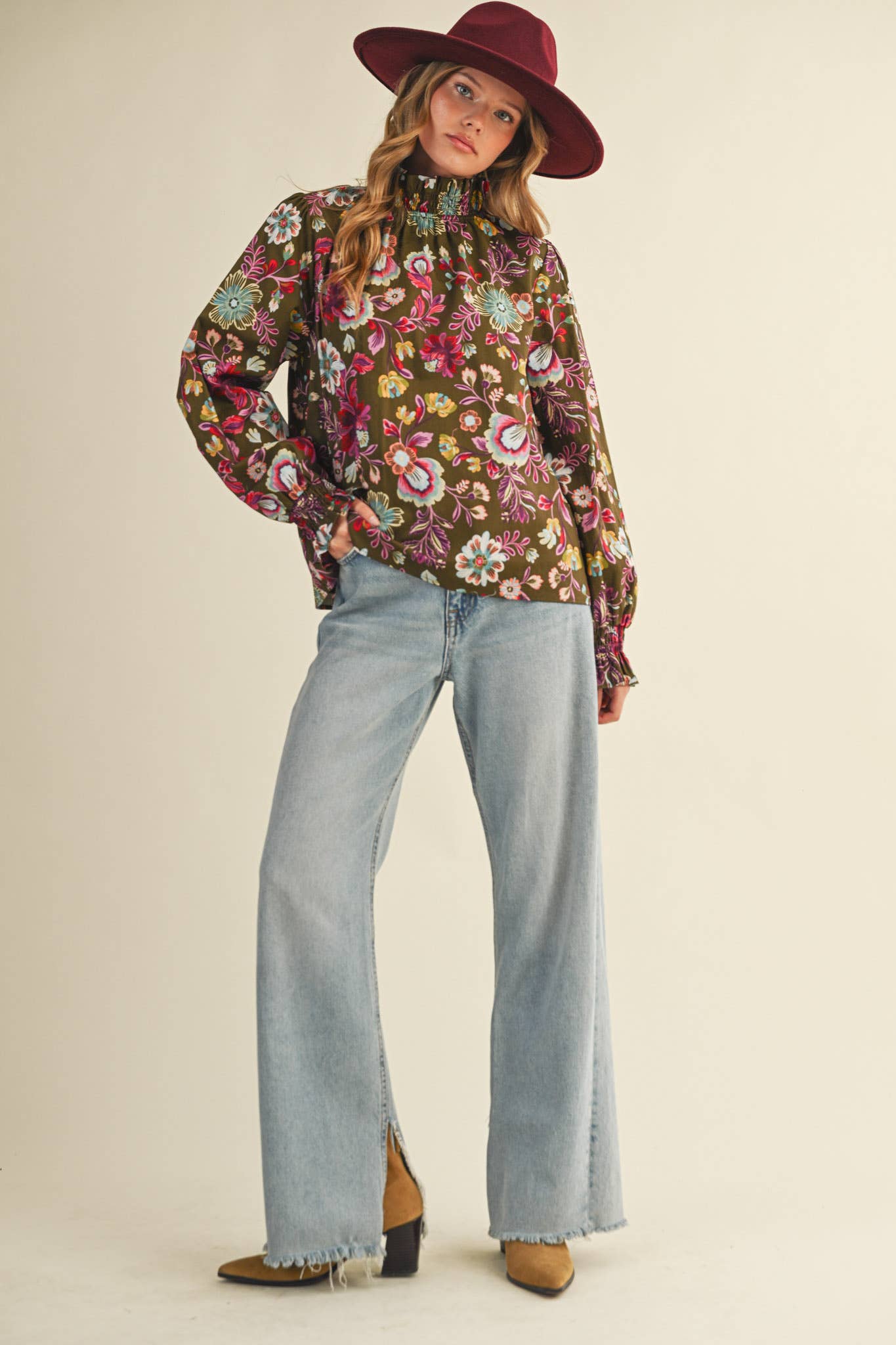 &MERCI - Wholesale Blouse - Women's - EXCLUSIVE FLORAL PRINT RUFFLED MOCK NECK TOP MTP429619