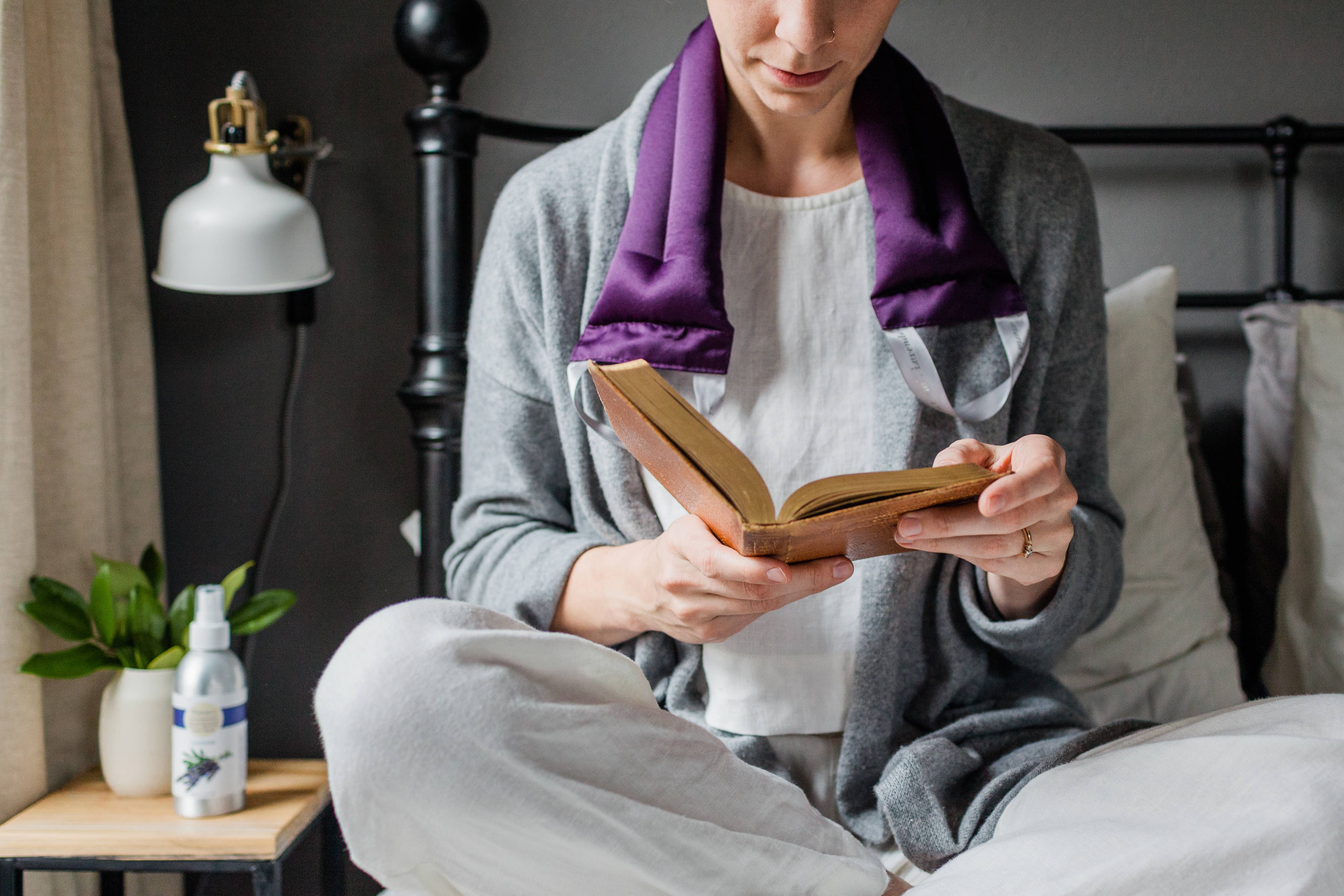 Victoria's Lavender, LLC - Wholesale Hot/Cold Compress - Neck Wrap in gift bag - dark purple1