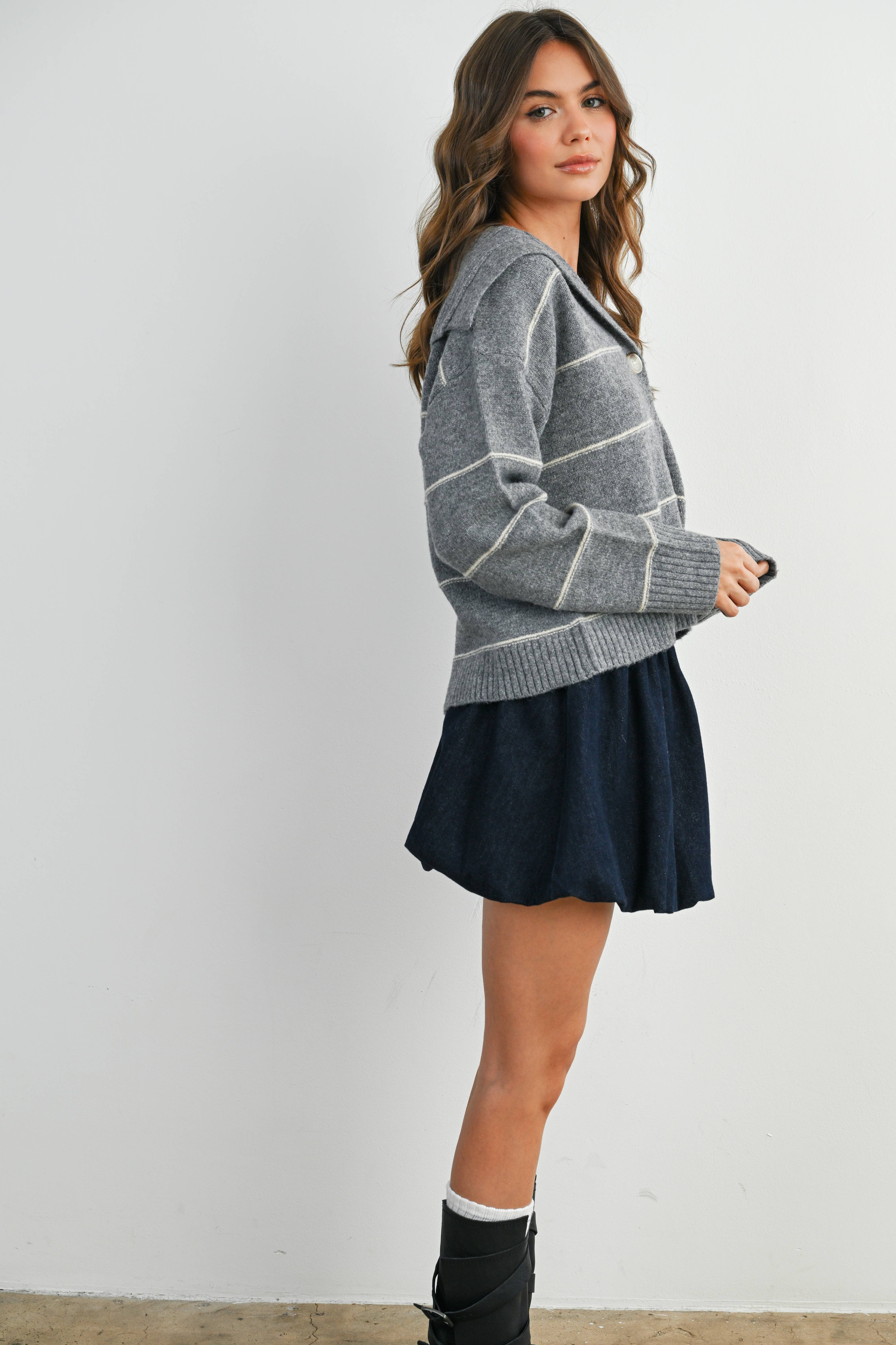 BUTTERMELON - Wholesale Knit Sweater - Women's - Button-Up Striped Collared Long Sleeve Top - BMC788317