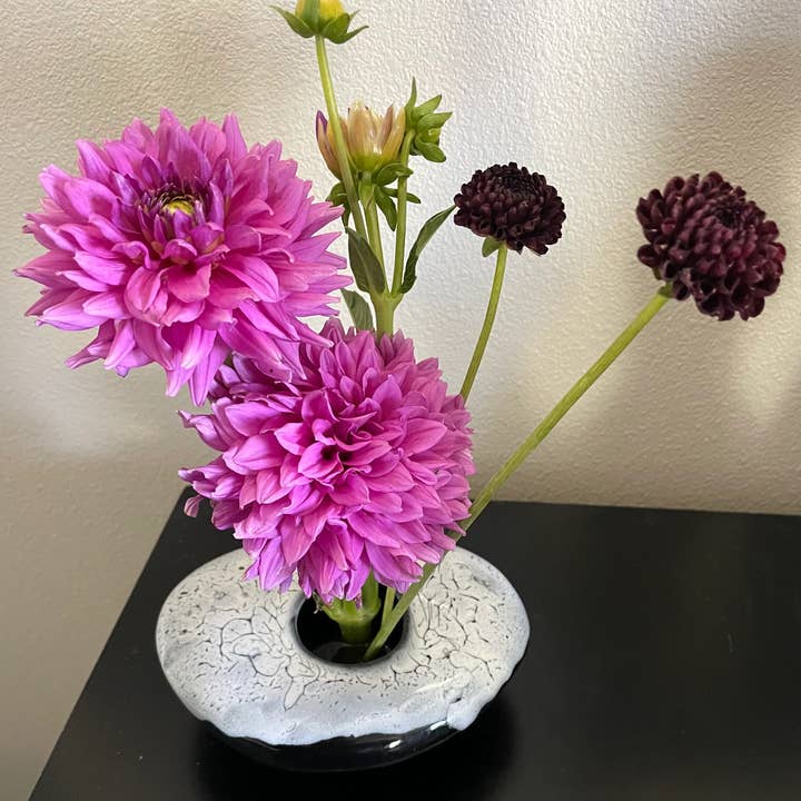 Rockebana Vase for Minimalistic Flower Display for wholesale by Clay in Motion