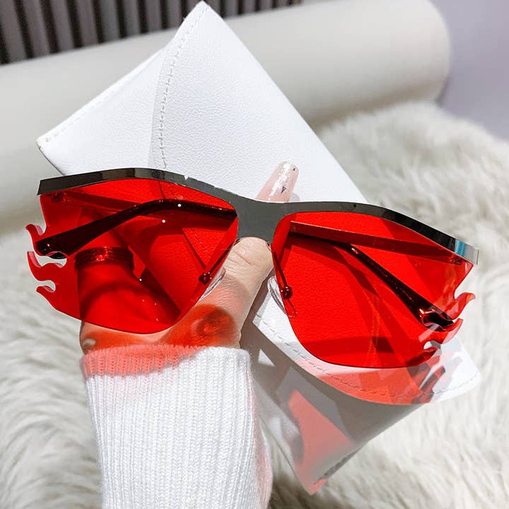 Y2K Flammen-Design Sonnenbrille Trendige Metallrahmen Modebrille für den Großhandel von SALINA TRADING INC