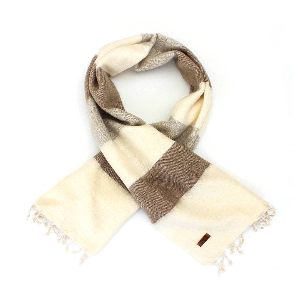 WeeSkins Holland - Wholesale Scarf - Women's - Pure Nepal Shawls & Wraps2