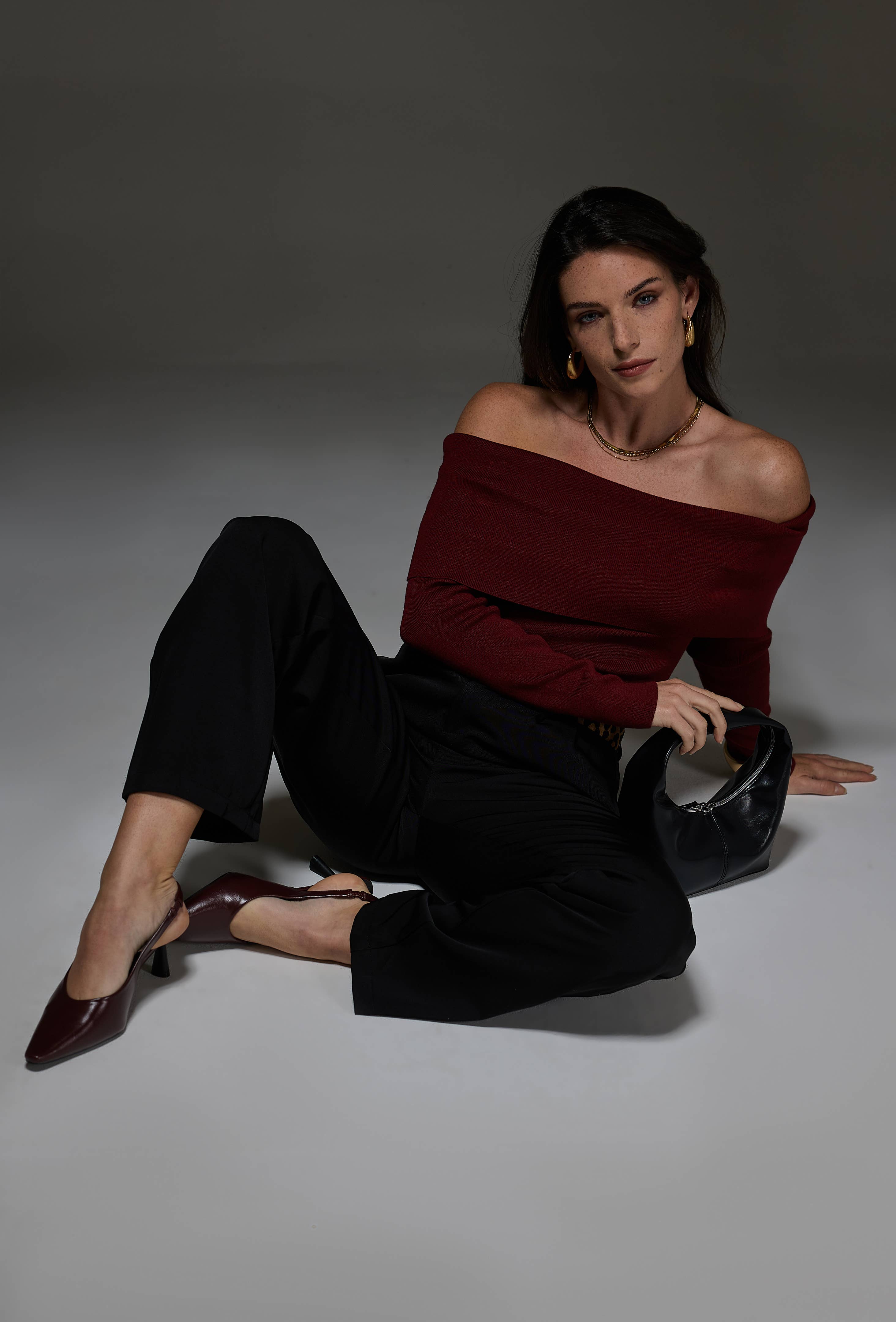 LUCCE - Wholesale Knit Sweater - Women's - Off shoulder sweater - 100112