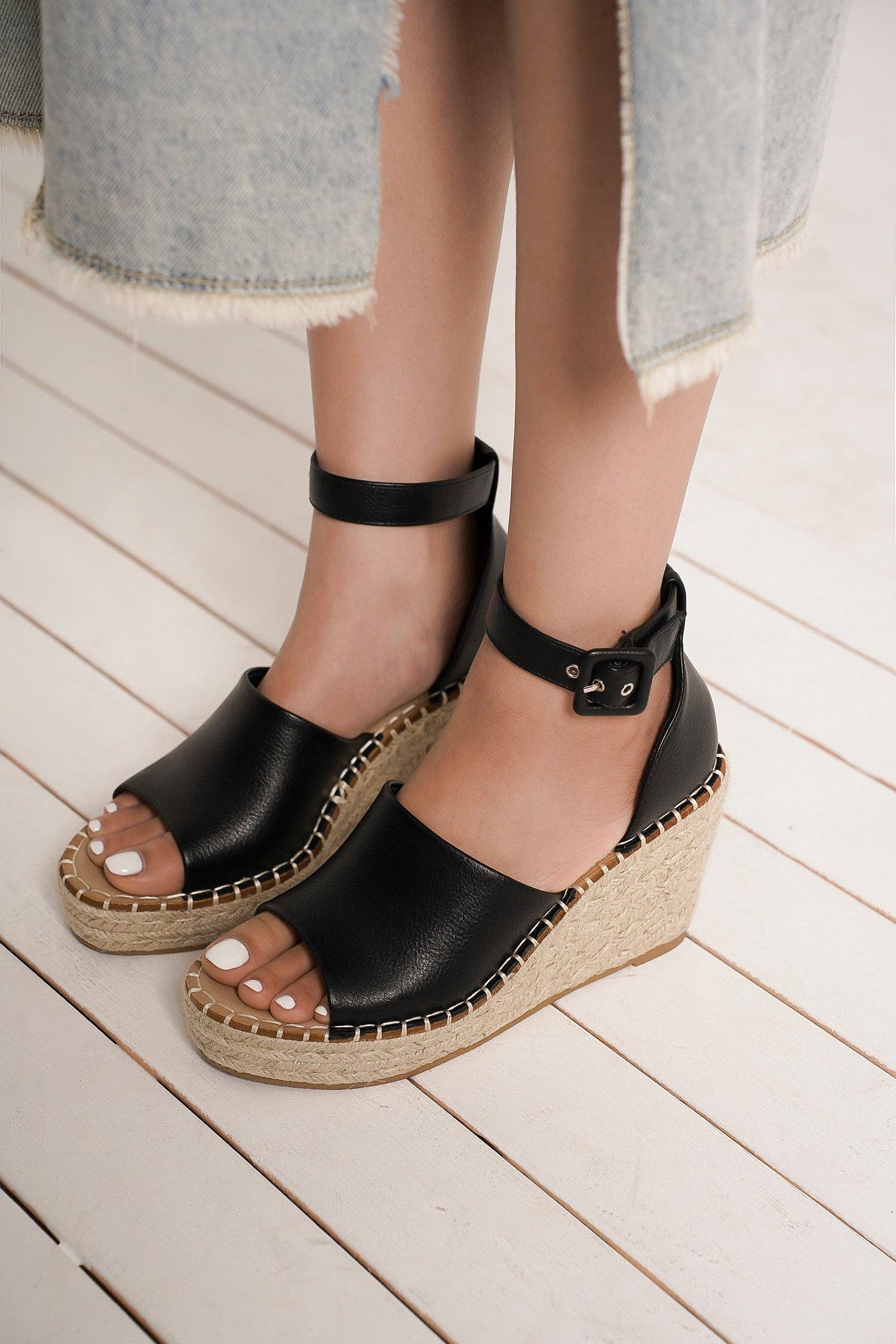 BEAST FASHION - Wholesale Wedges - Women's - FELIX-01 Wedge Sandals3