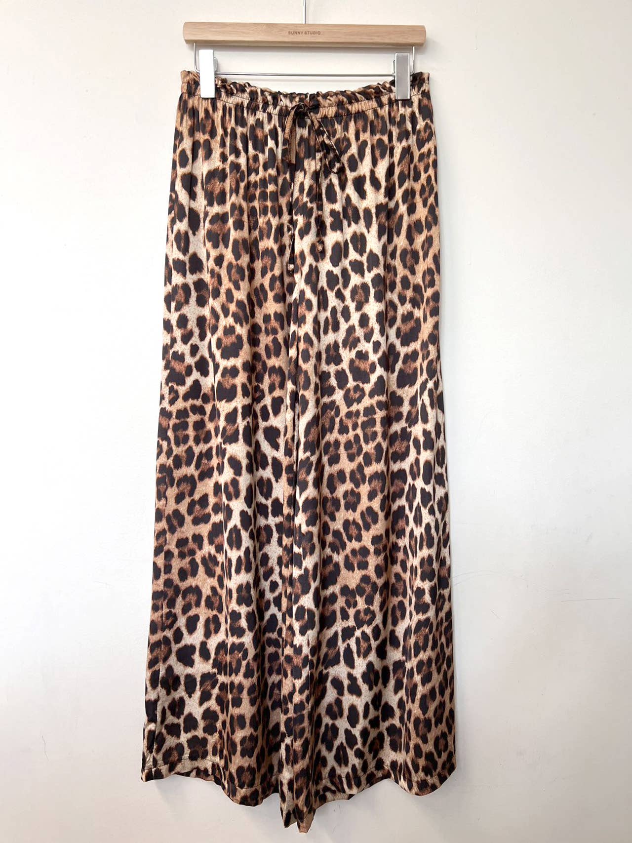 Beige Pantalon large imprimé animalier en vente sur Faire4