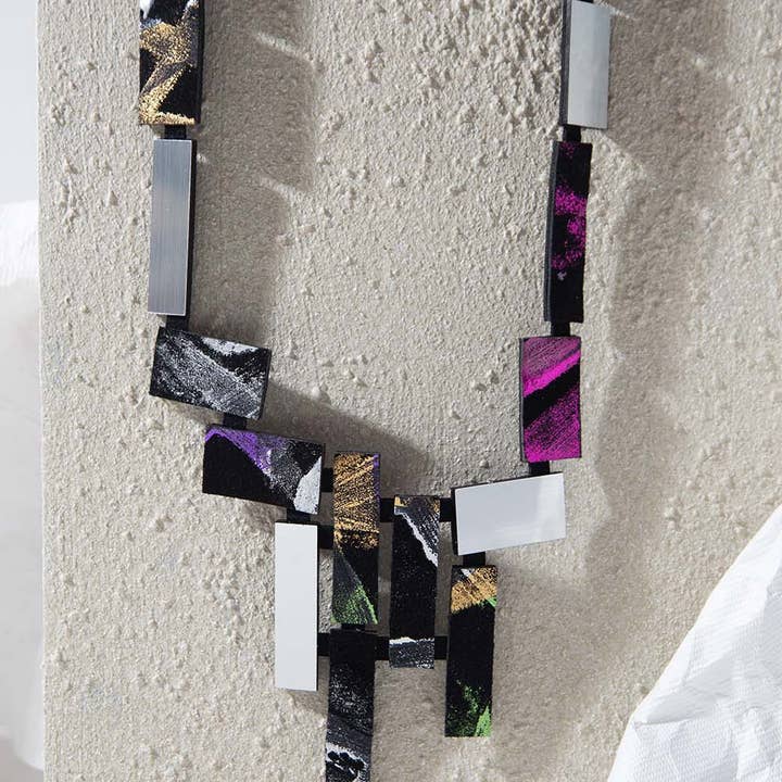 Iskin Sisters - Wholesale Bib Necklace - Klee V Necklace - Silver/Black/Rainbow*1