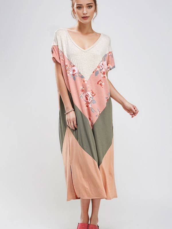 LILLA PLUS STØRRELSE BLOMSTERTRYKT FARVEBLOK KORTÆRMET LANG KJOLE for engroshandel på Faire