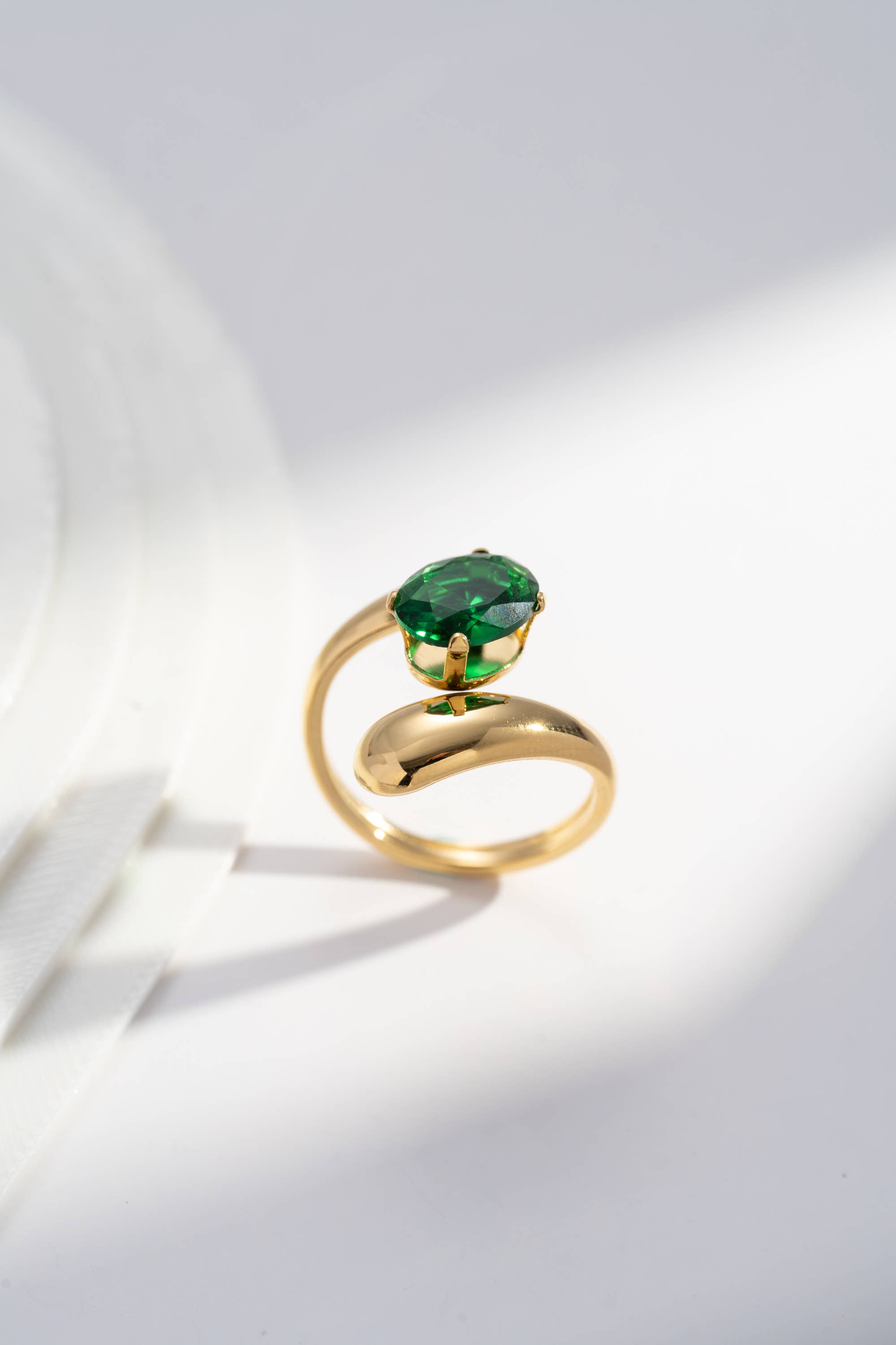 COSMOS - Wholesale Cocktail/Statement Ring - Wavy Crystal Elegance Ring Modern Stainless Steel3