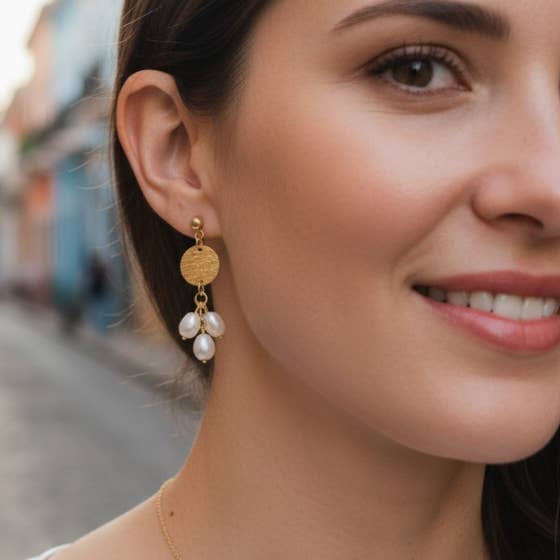 L'atelier du 6 - Wholesale Dangle Earrings - Triple cultured pearl drop earrings 7mm cream - silver or gold.3