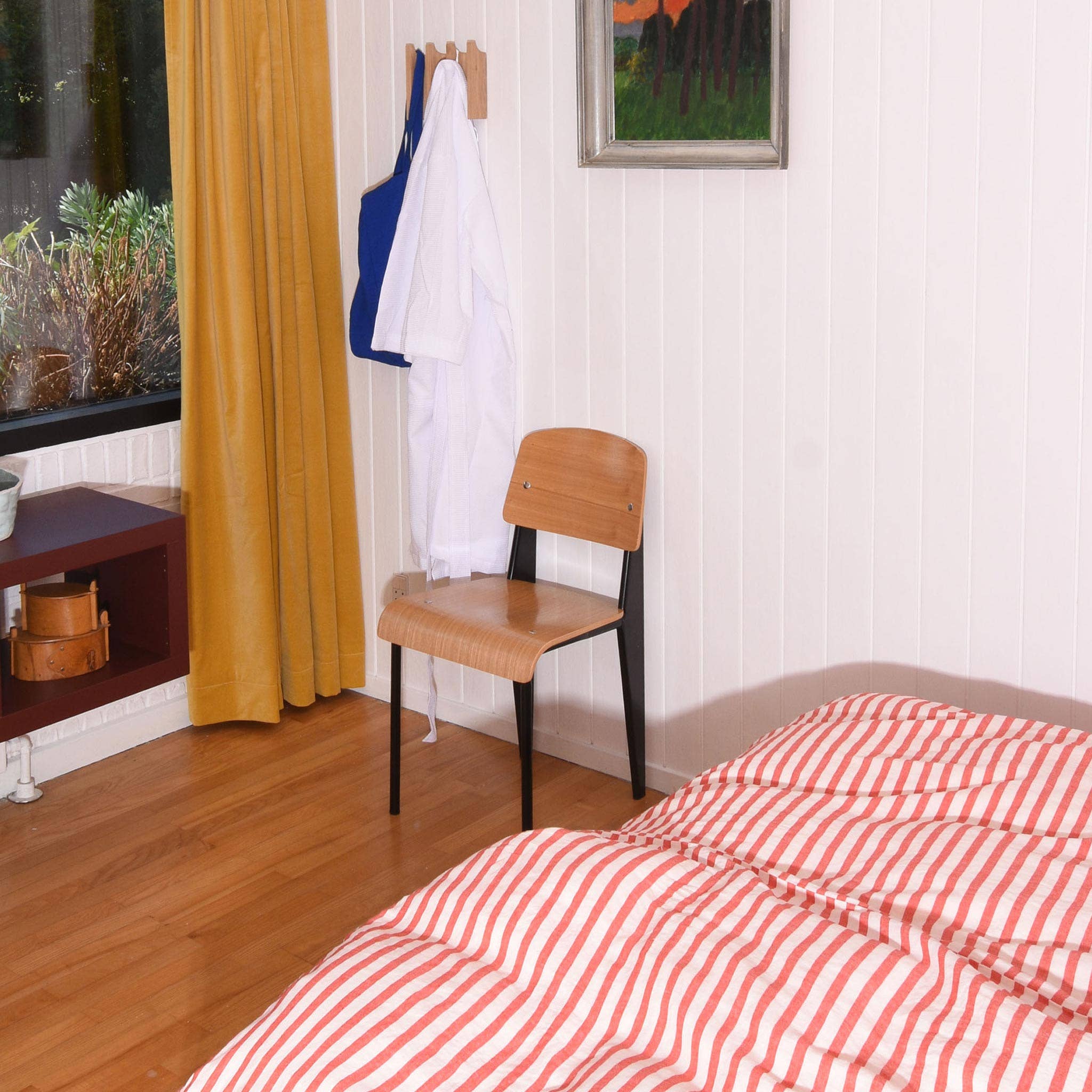 HOMEHAGEN – wholesale Sängkläder – Linneset - Röd rand2