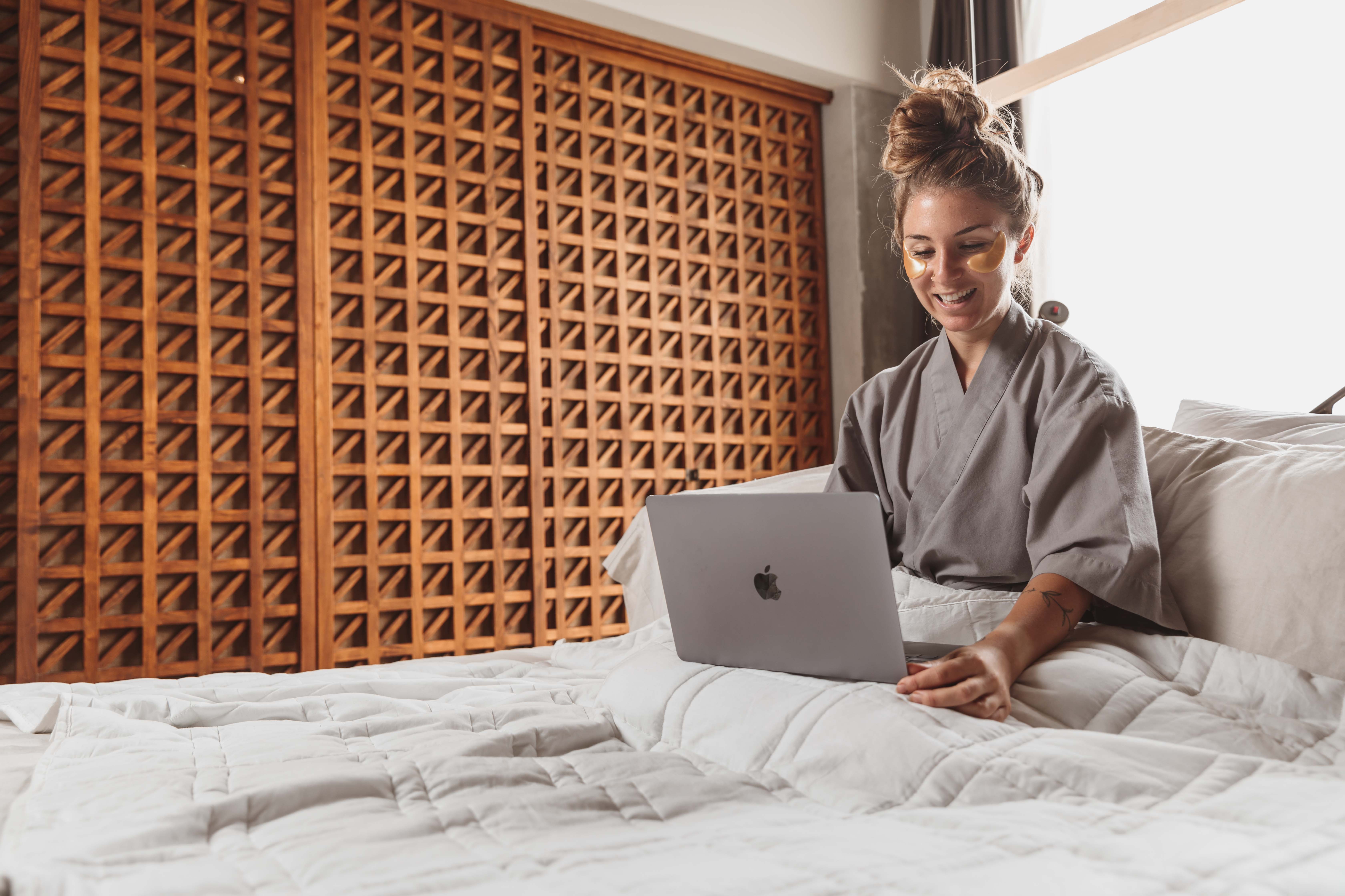 PURE SOL. - Vente Masques de traitement yeux - Masque pour les yeux Perk Up Gold - Sachet individuel7