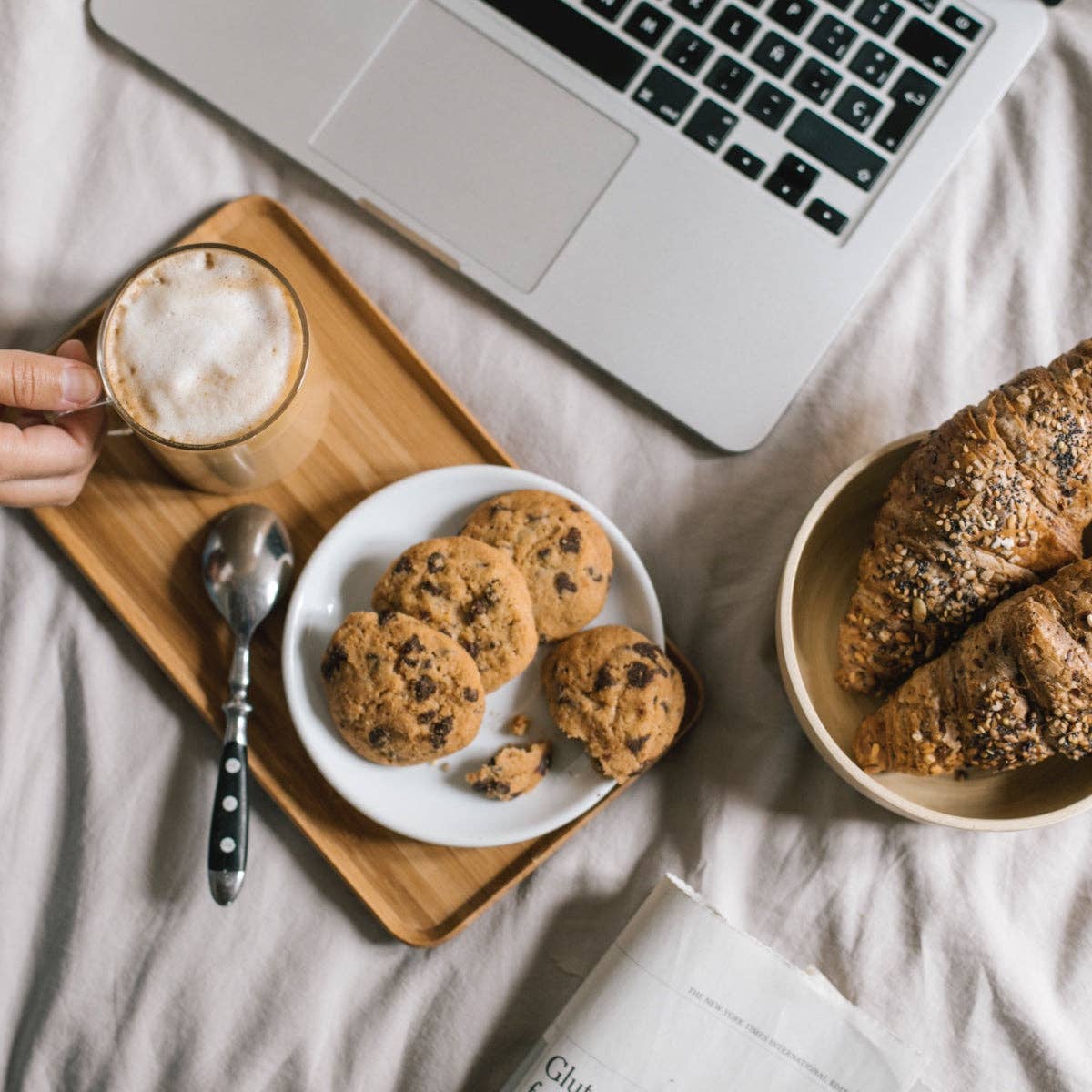 Andrea House – Bandeja decorativa por atacado – Bandeja decorativa de bambu retangular bege 24cm4