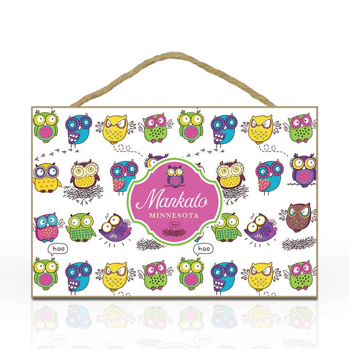 Plaque en bois à suspendre personnalisable 10 x 7 po : Cute Owl Nouveau pour la vente par Matrix