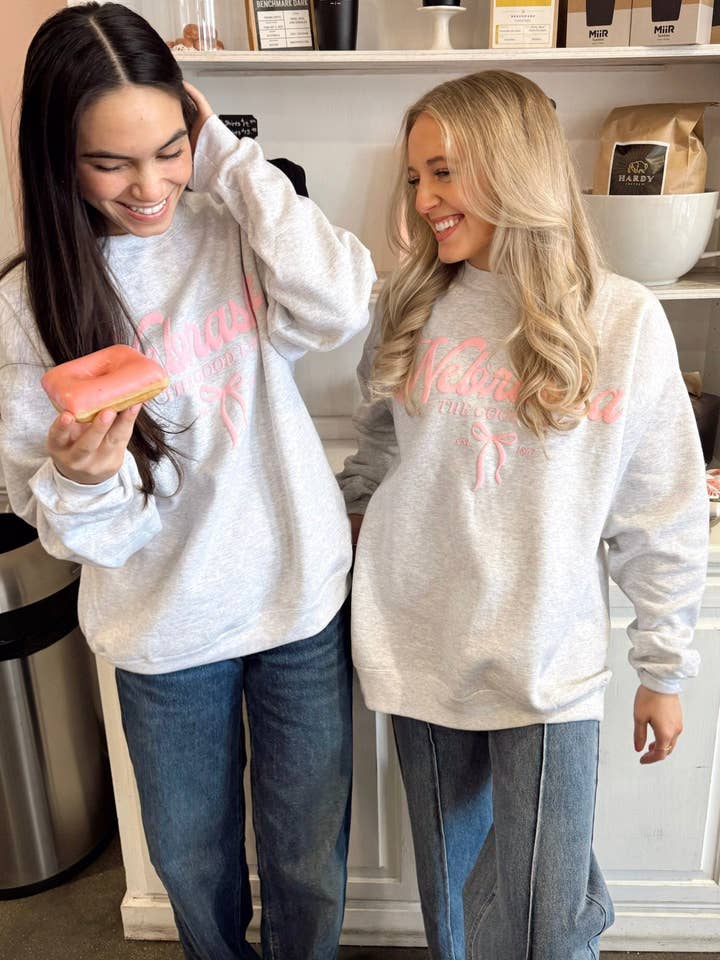 Grey Nebraska Bow Sweatshirt for wholesale on Faire2