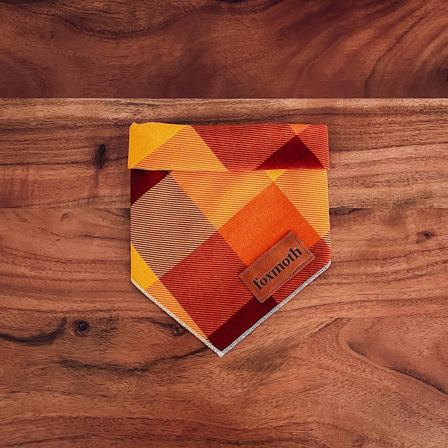 FoxMoth - Vente Bandana – chien - Plaid Érable | Bandana pour Chien à Pression | Automne, Chute, Flanelle0