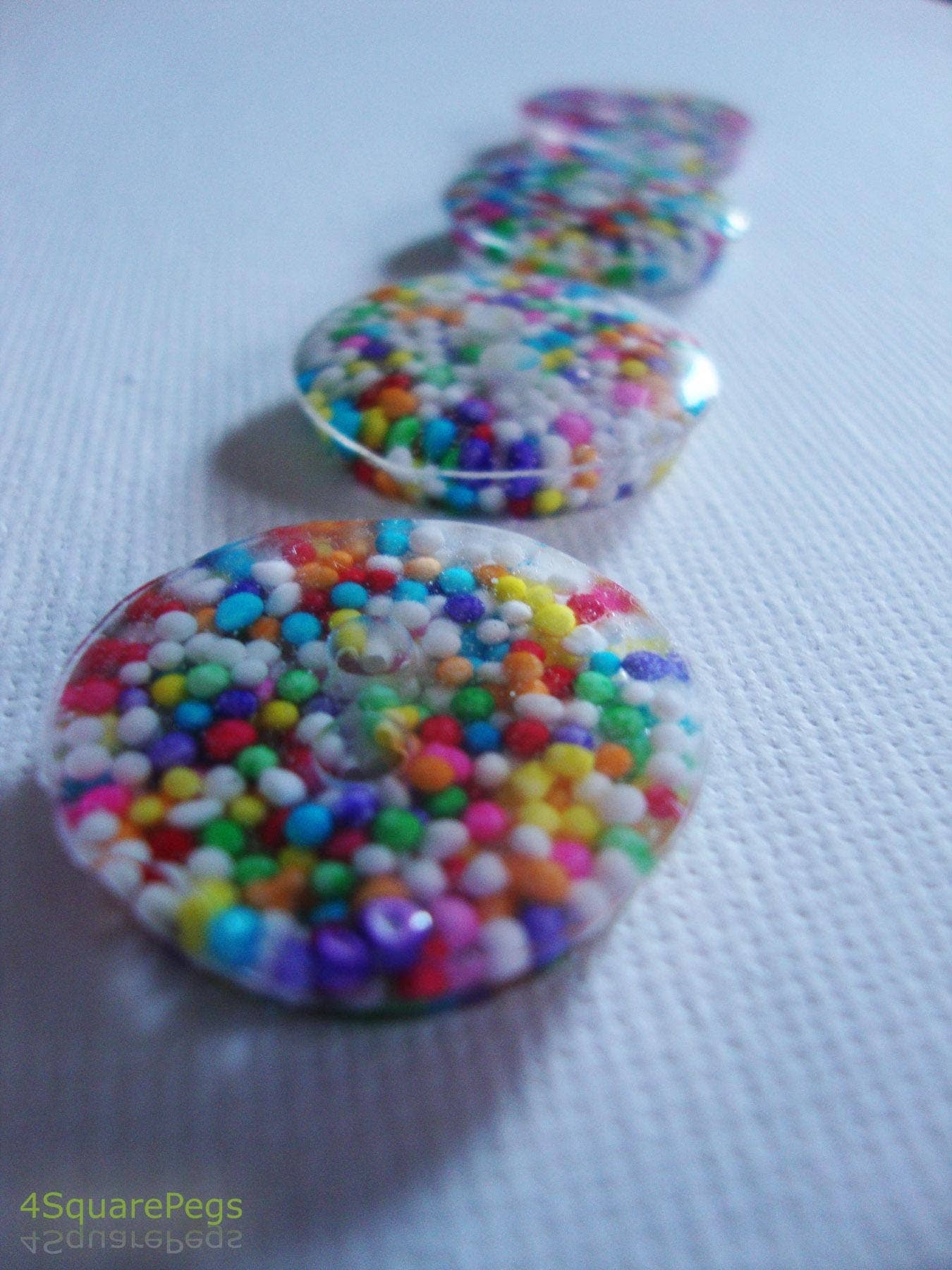 ButtonTHIS - Wholesale Craft Supplies - Handmade Resin Buttons, Rainbow Sprinkle Buttons, Buttons for Sewing, Craft Supplies, Buttons for Cardigan, Unique Buttons for Knitting DIY3