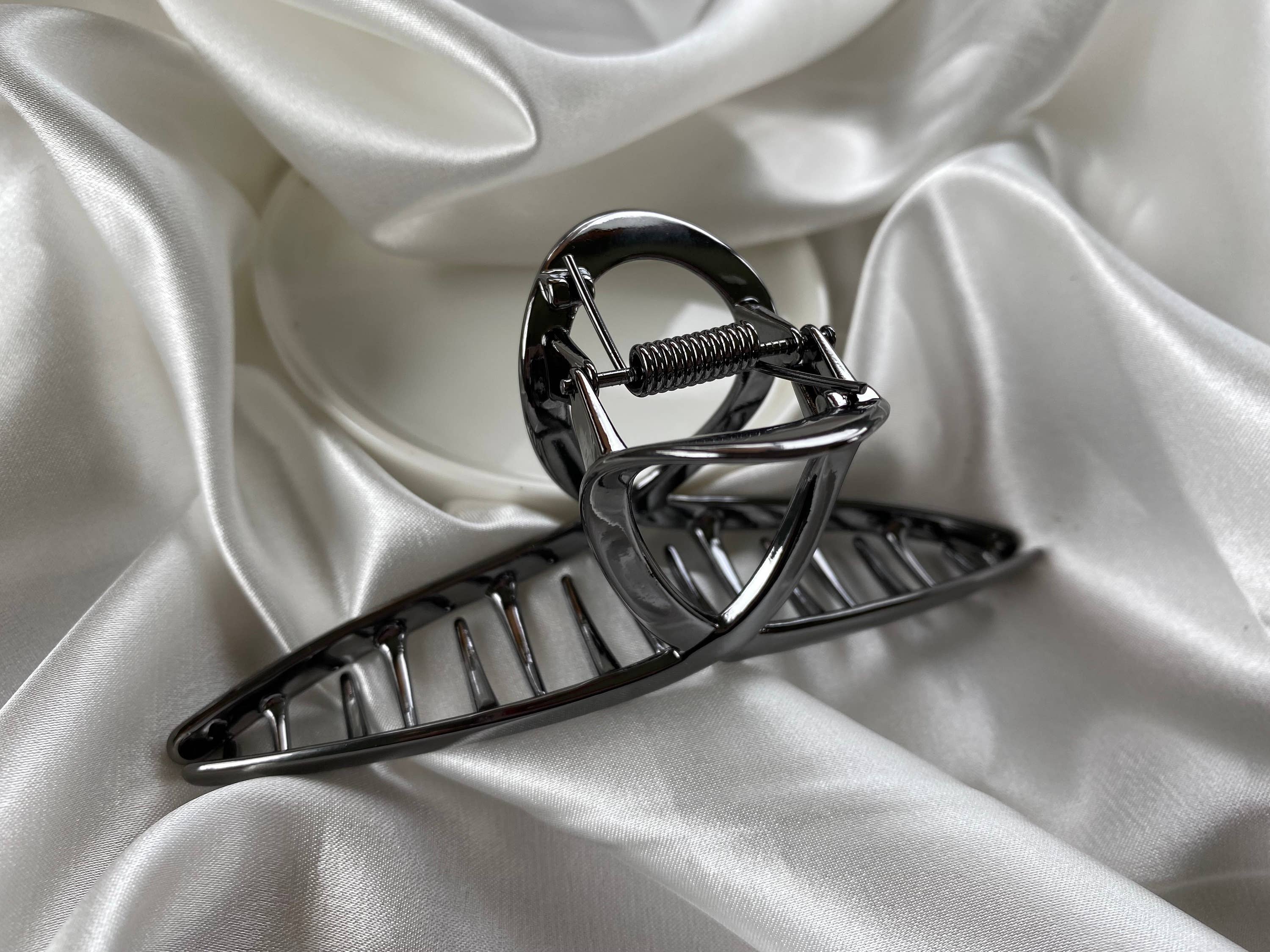 LadyJuneAccessories - Wholesale Hair Clip - Women's - Large Hollow Twisted Hair Claw Clip, Thick Hair12