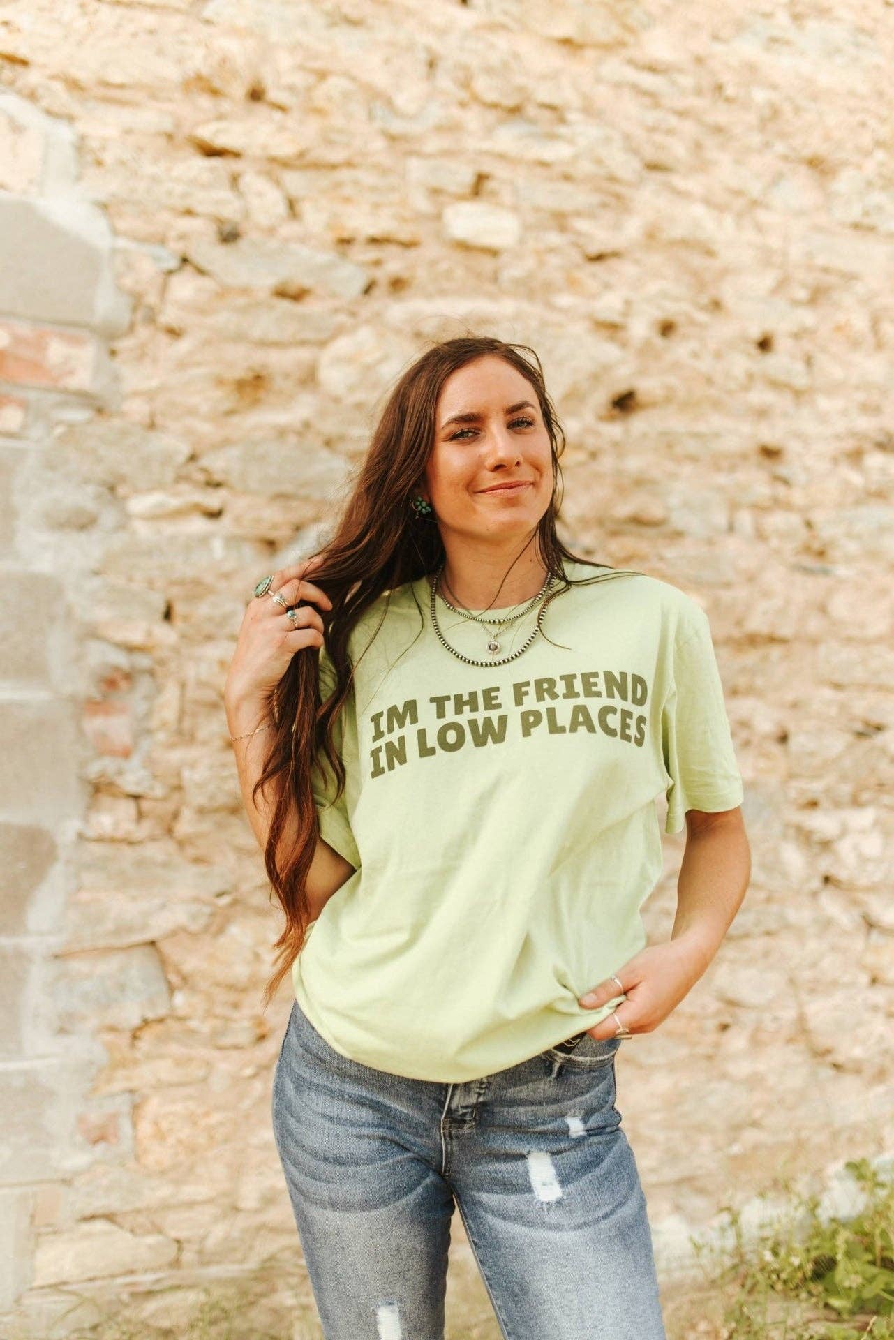 Pistacie Grafisk T-shirt med vennen i lave steder for engroshandel på Faire5