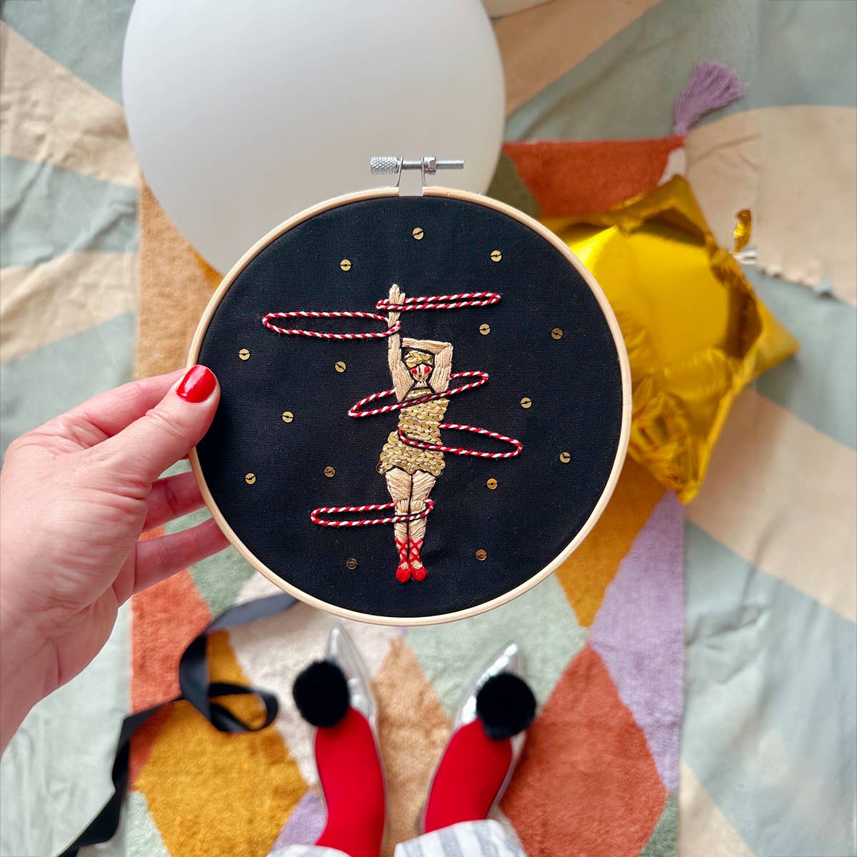 MakeBox & CO – wholesale Embroidery/cross-stitch supplies – The Hula Hooper Embroidery – 7 inch1
