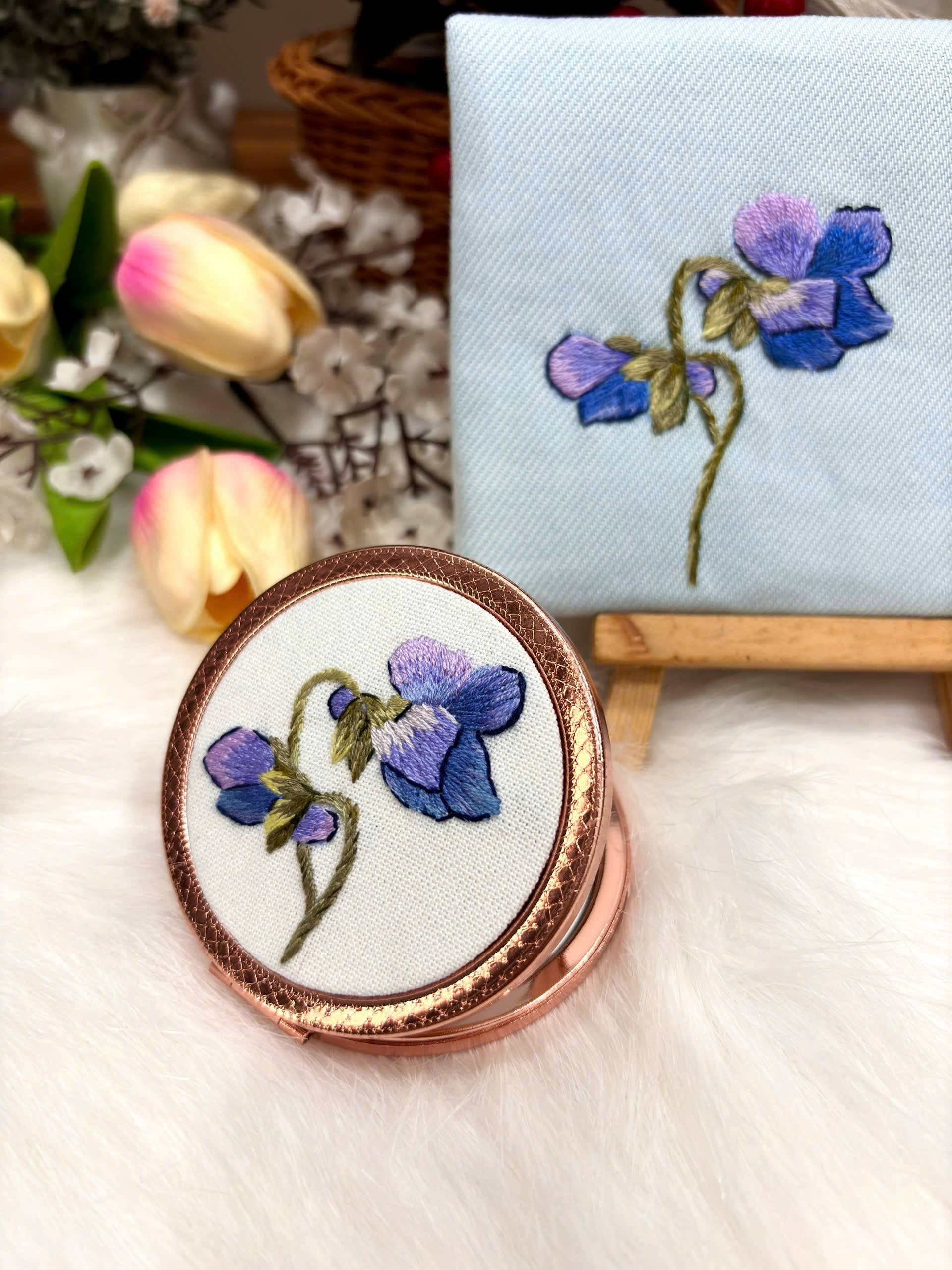 Maple Dream Store – Engroshandel Kompaktspejl – Premium Vintage Blomstret Håndbroderet Lommespejl17