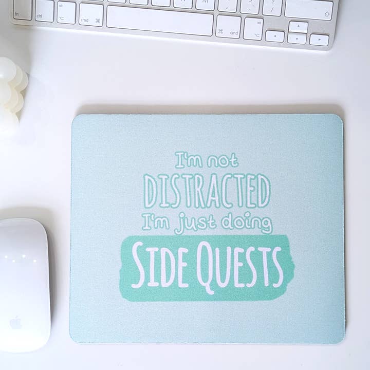 Tappetino per mouse Side Quest per la vendita all'ingrosso da parte di Peach and Mimi