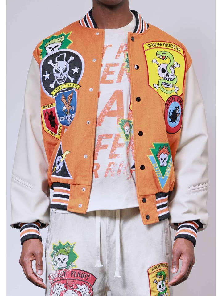 Orange VESTE VARSITY À LOGOS PARTOUT en vente sur Faire2