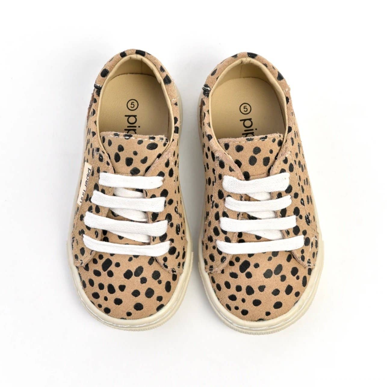 Piper Finn – wholesale Livsstilssneakers – Barn – Piper Finn Cheetah lågskor i mocka med leopardmönster3