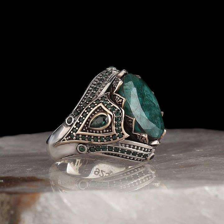 Ephesus Jewelry - Vendita all'ingrosso Anelli cocktail/statement - Anello da uomo con smeraldo in argento sterling massiccio