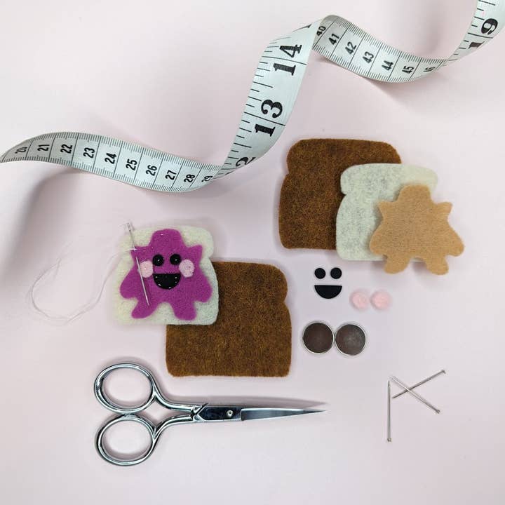 Butterscotch Sewing - Wholesale DIY Craft Kit - DIY PB&J Magnet Sewing Kit2