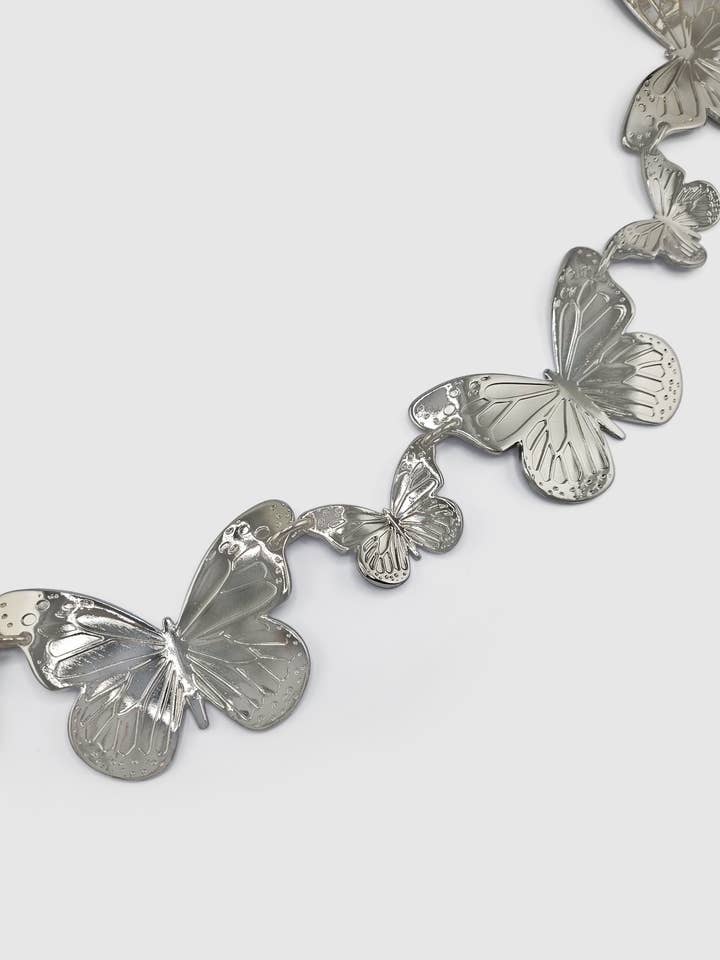 Miz Casa & Co Sommerfuglebælte Sølv for engroshandel hos Izoa pty ltd