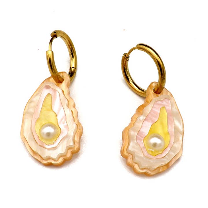 Mini Oyster Hoop Earrings for wholesale by dconstruct