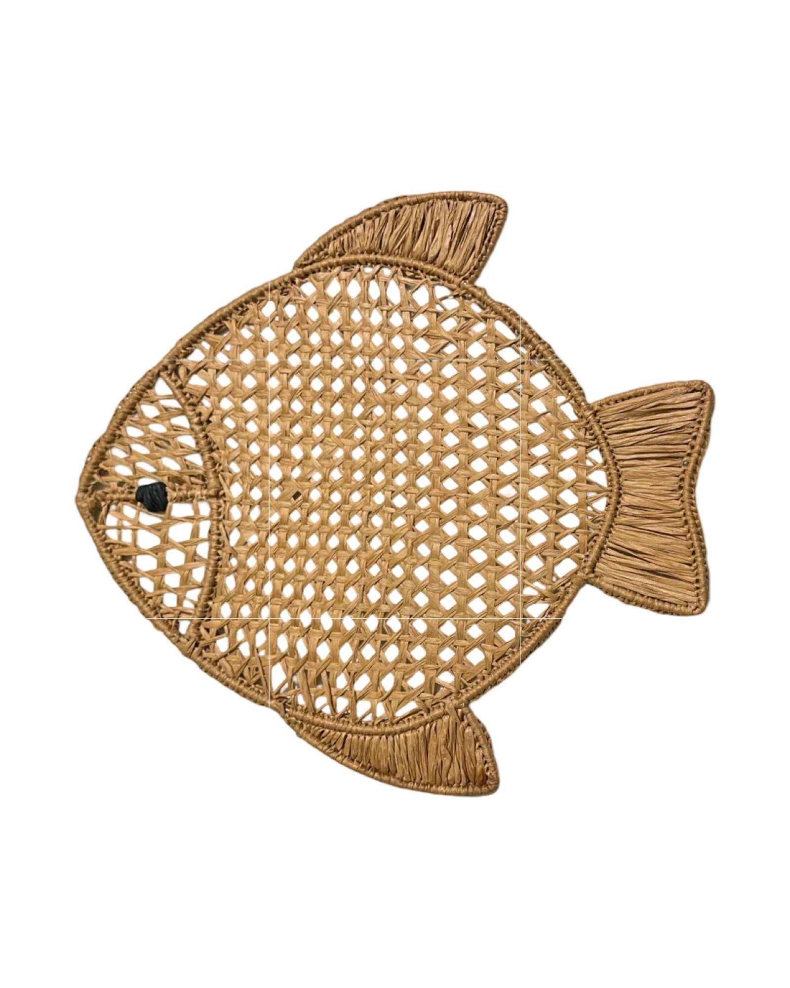 Studio Noticed - Wholesale Placemat - Fish-shaped raffia placemat