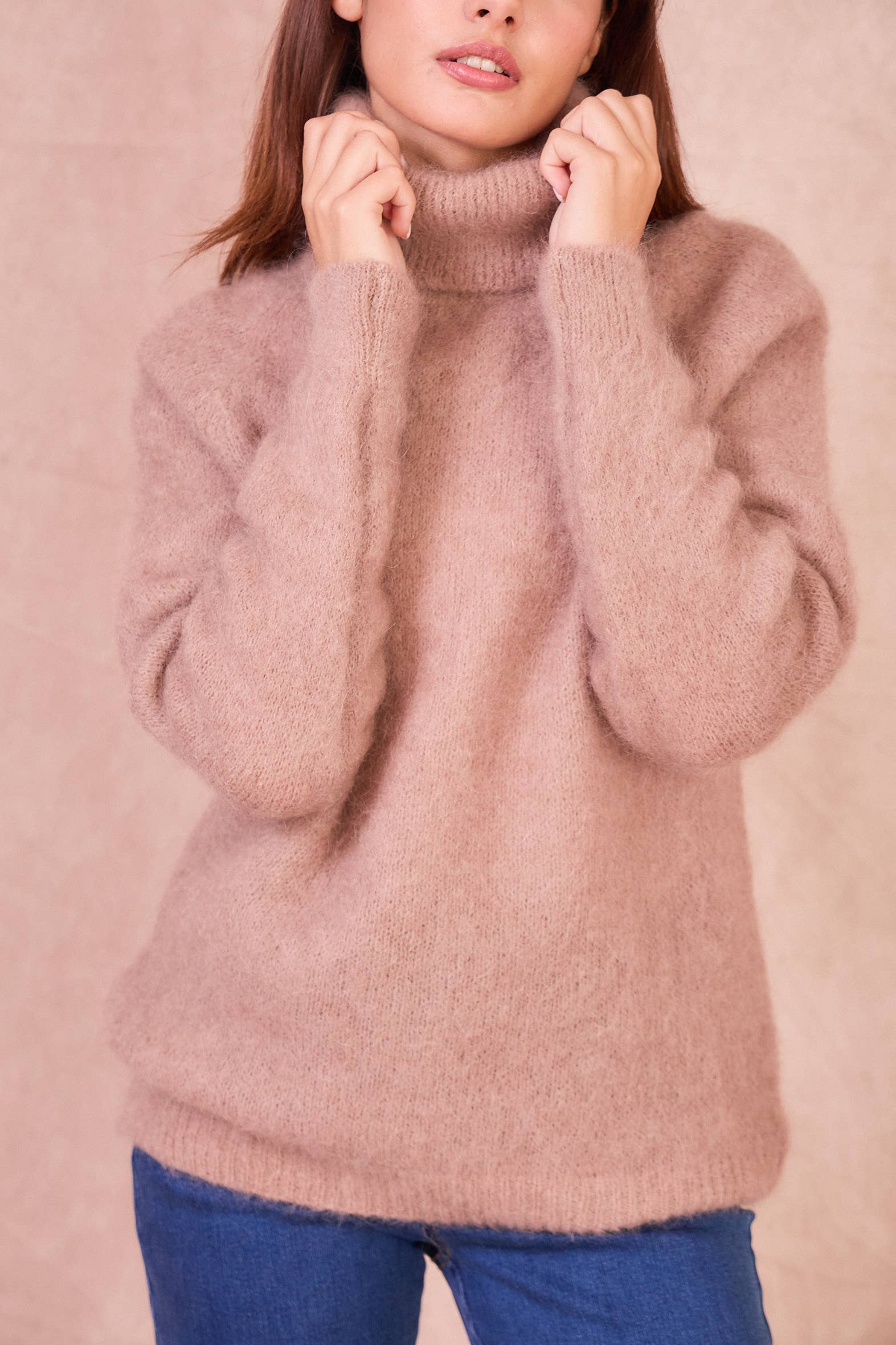 Calie Paris – Großhandel Strickpullover – Damen – Rollkragenpullover1