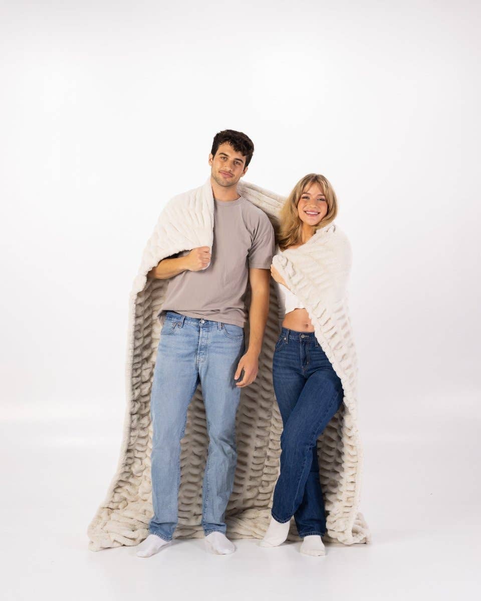 Keikico - Wholesale Throw Blanket - Dune Cloud Throw4