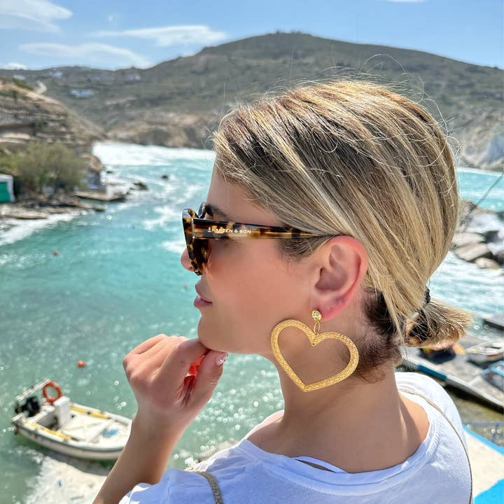 Christina Christi – wholesale Dangle earrings – Triangle Mirror Earrings - Gold Heart Design4