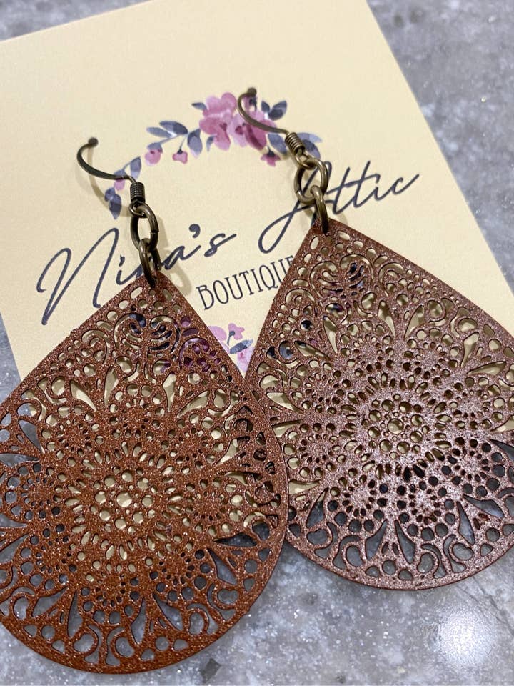 Cinnamon Metal for wholesale by Nina’s Attic