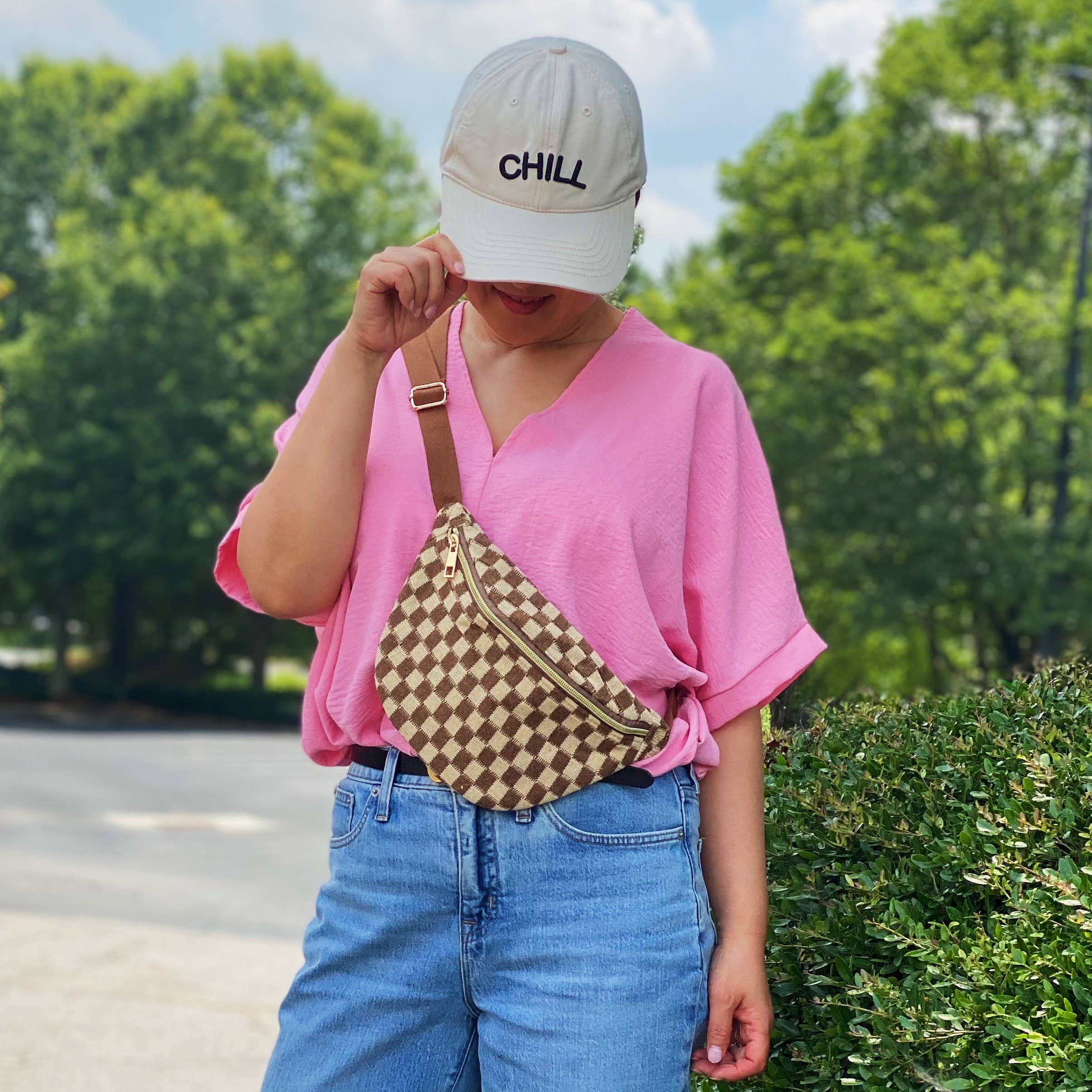 Ellison+Young – wholesale Midjeväska - Dam – Check Yourself bältesväska i rutmönstrat stickat material16