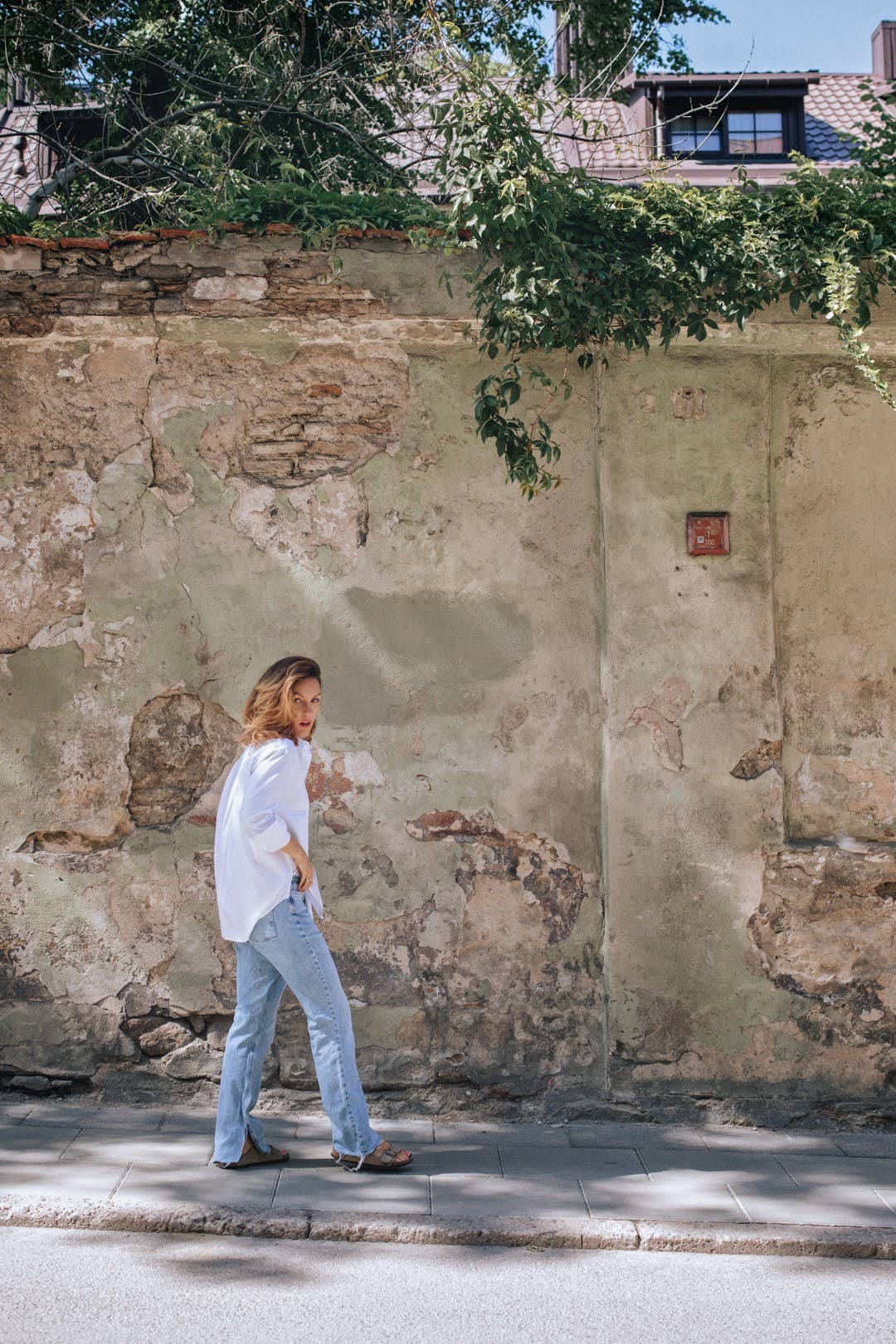 CAPSULE by Agnė Gilytė - Vente Chemise à col boutonné – femme - Chemise « FLORENCE » en coton de haute qualité24