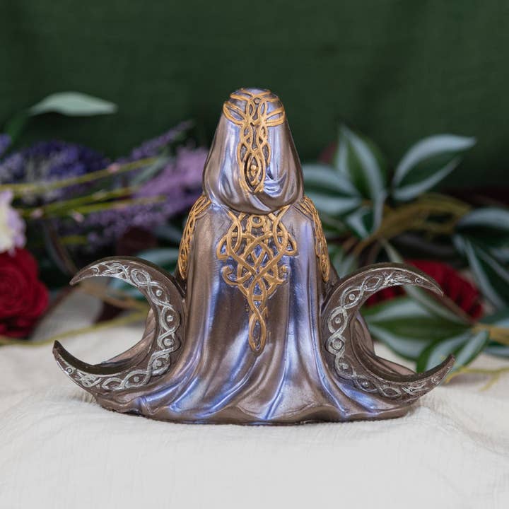 Down To Earth - Wholesale Sculpture - Celtic Mother Earth Goddess Statue.2