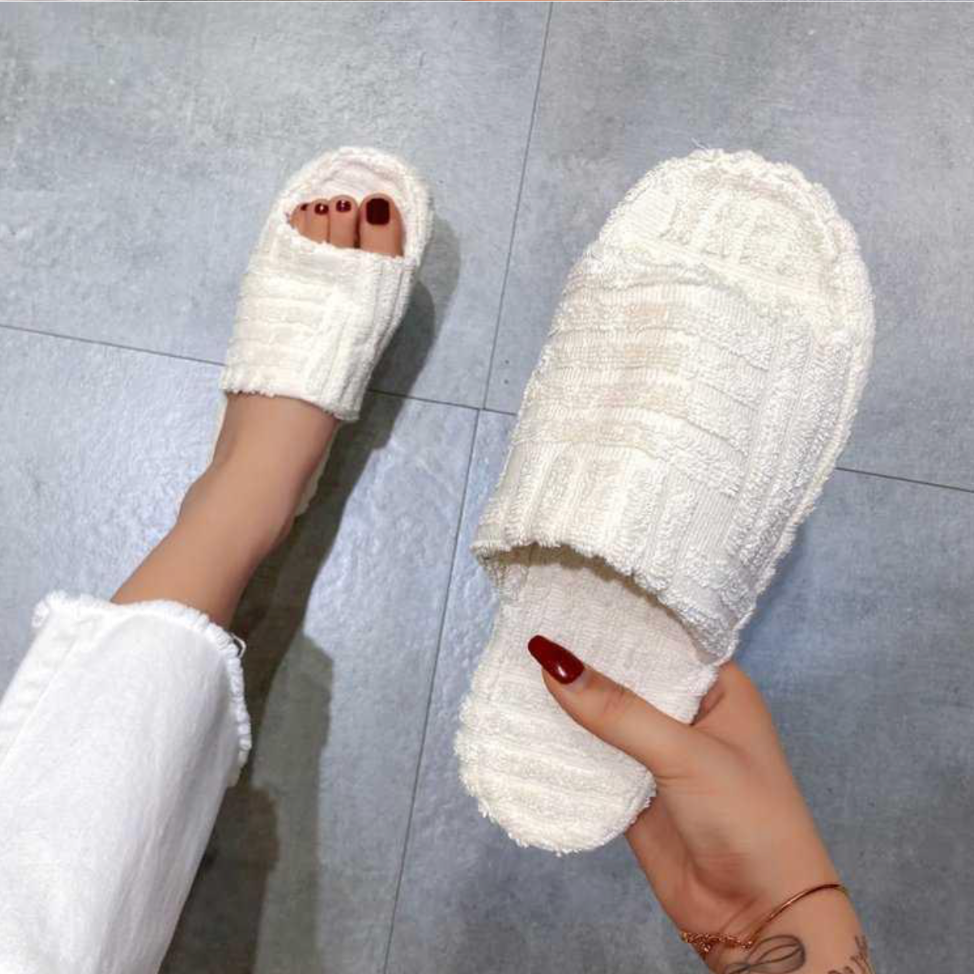 DrifWoo - Vente Chaussons – femme - Sandales élégantes pour femmes, pantoufles de maison, chaussures d'été pour femmes1