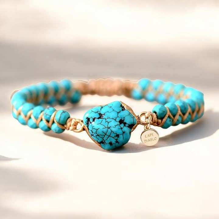 Bracciale etnico con ciondoli turchesi per la vendita all'ingrosso da parte di Cape Diablo
