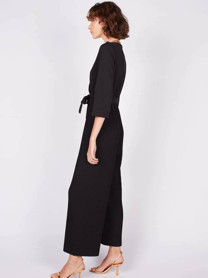 Long pleated jumpsuit for wholesale by Dioxide